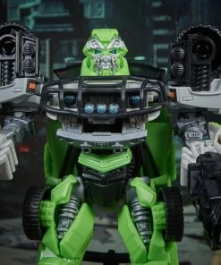 Transformers Studio Series 16 Deluxe Class Transformers: Dark Of The Moon Autobot Ratchet Figure