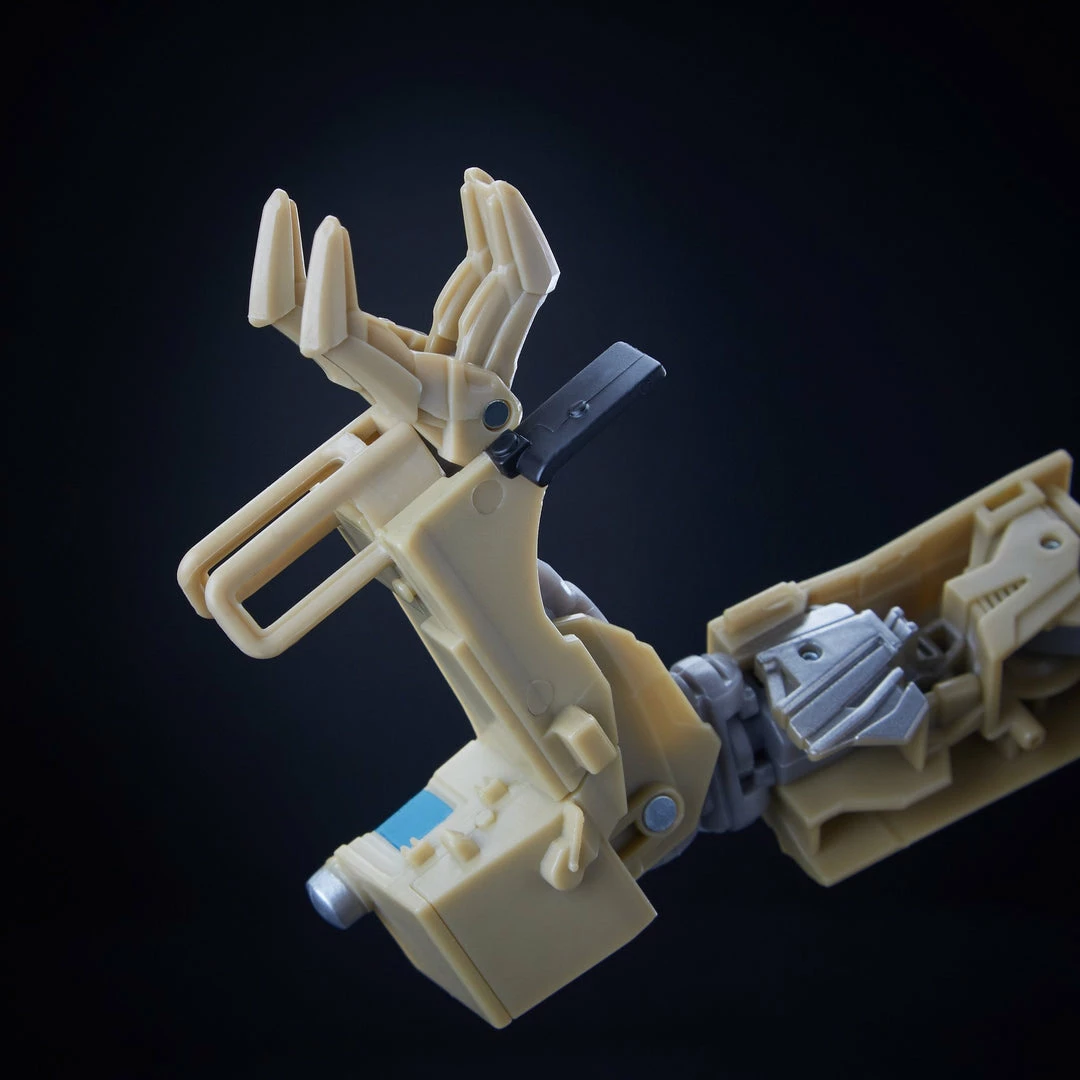 Transformers Studio Series 33 Voyager Class Movie 1 Bonecrusher Action Figure