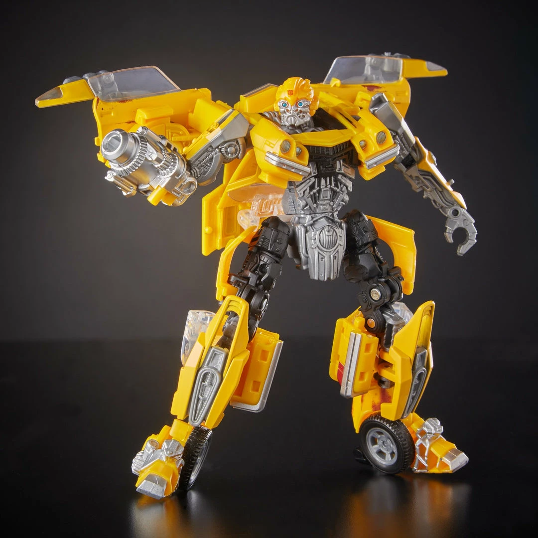 Transformers Studio Series 27 Deluxe Class Transformers Movie 1 Clunker Bumblebee Action Figure
