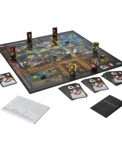 Hasbro Gaming Clue: Ghostbusters Edition Game