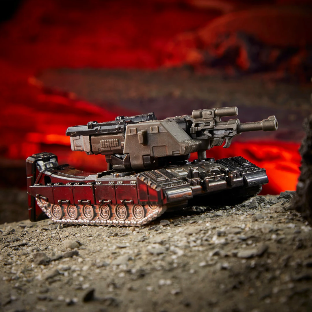 Transformers Generations War For Cybertron: Kingdom Core Class WFC-K13 Megatron