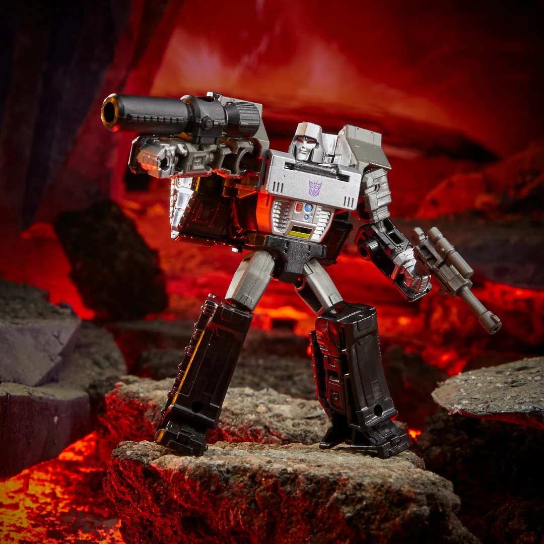 Transformers Generations War For Cybertron: Kingdom Core Class WFC-K13 Megatron