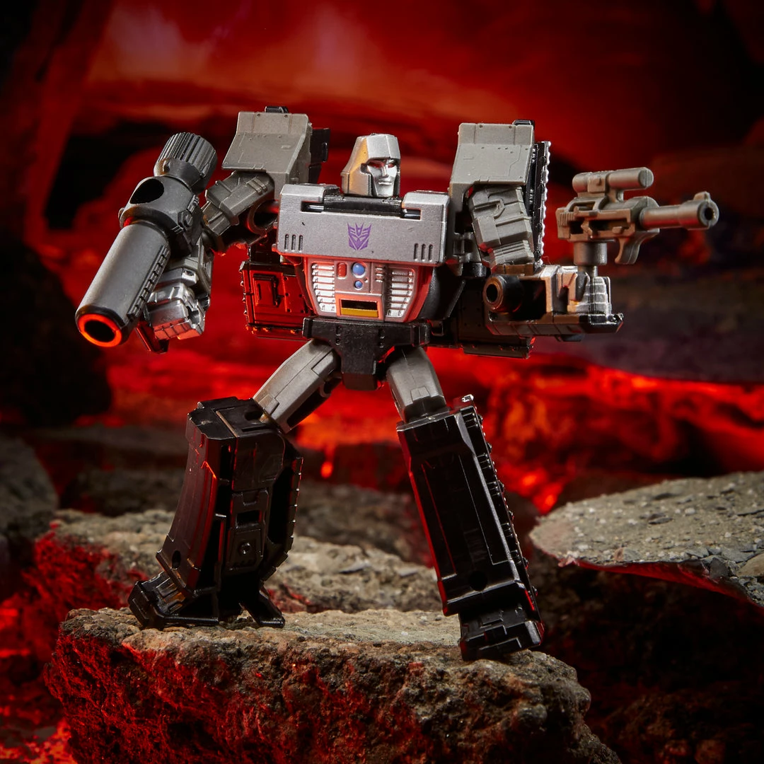 Transformers Generations War For Cybertron: Kingdom Core Class WFC-K13 Megatron