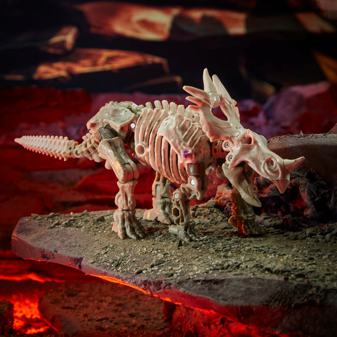 Transformers Generations War For Cybertron: Kingdom Deluxe WFC-K15 Ractonite