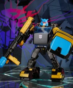 Transformers Generations Shattered Glass Collection Autobot Goldbug & IDW’s Shattered Glass— Goldbug (Exclusive Hasbro Pulse Variant Cover) Hasbro Pulse Exclusives