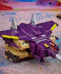 Transformers Generations Legacy Series Leader Blitzwing