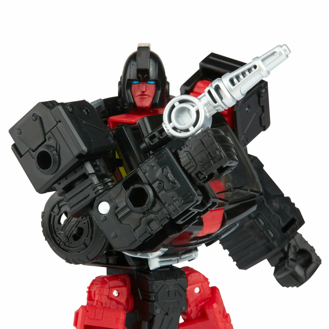 Transformers Generations Selects Deluxe DK-2 Guard