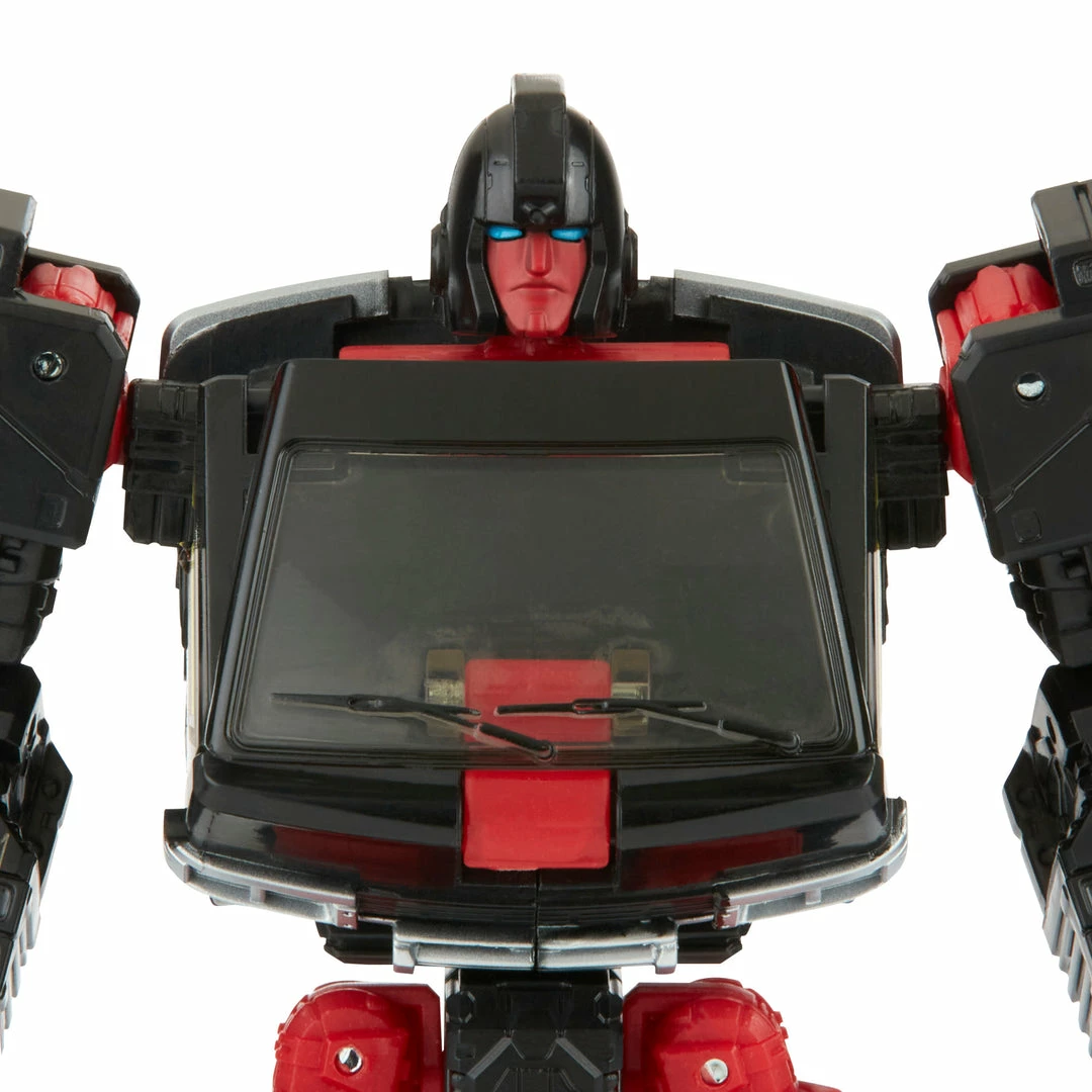 Transformers Generations Selects Deluxe DK-2 Guard