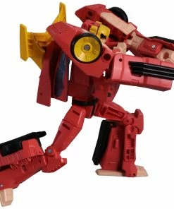 New Transformers Collaborative: Street Fighter II Mash-Up, Autobot Hot Rod [Ken] Vs. Arcee [Chun-Li]