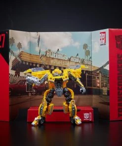Transformers Studio Series 27 Deluxe Class Transformers Movie 1 Clunker Bumblebee Action Figure